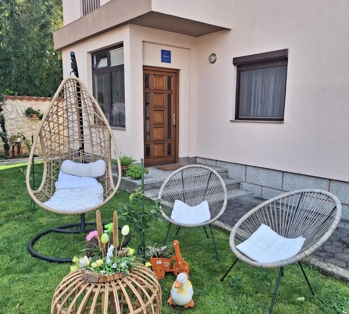 Apartmani Zara & Duje Bibinje 0*,
