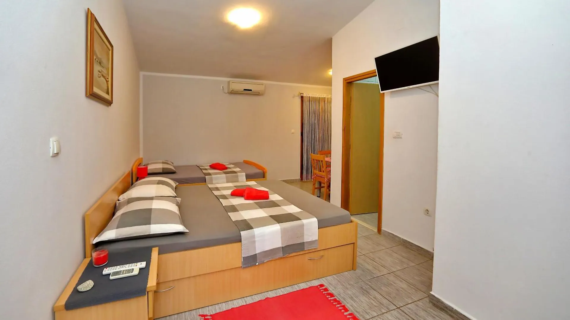 Apartmani Zara & Duje Bibinje 0*,