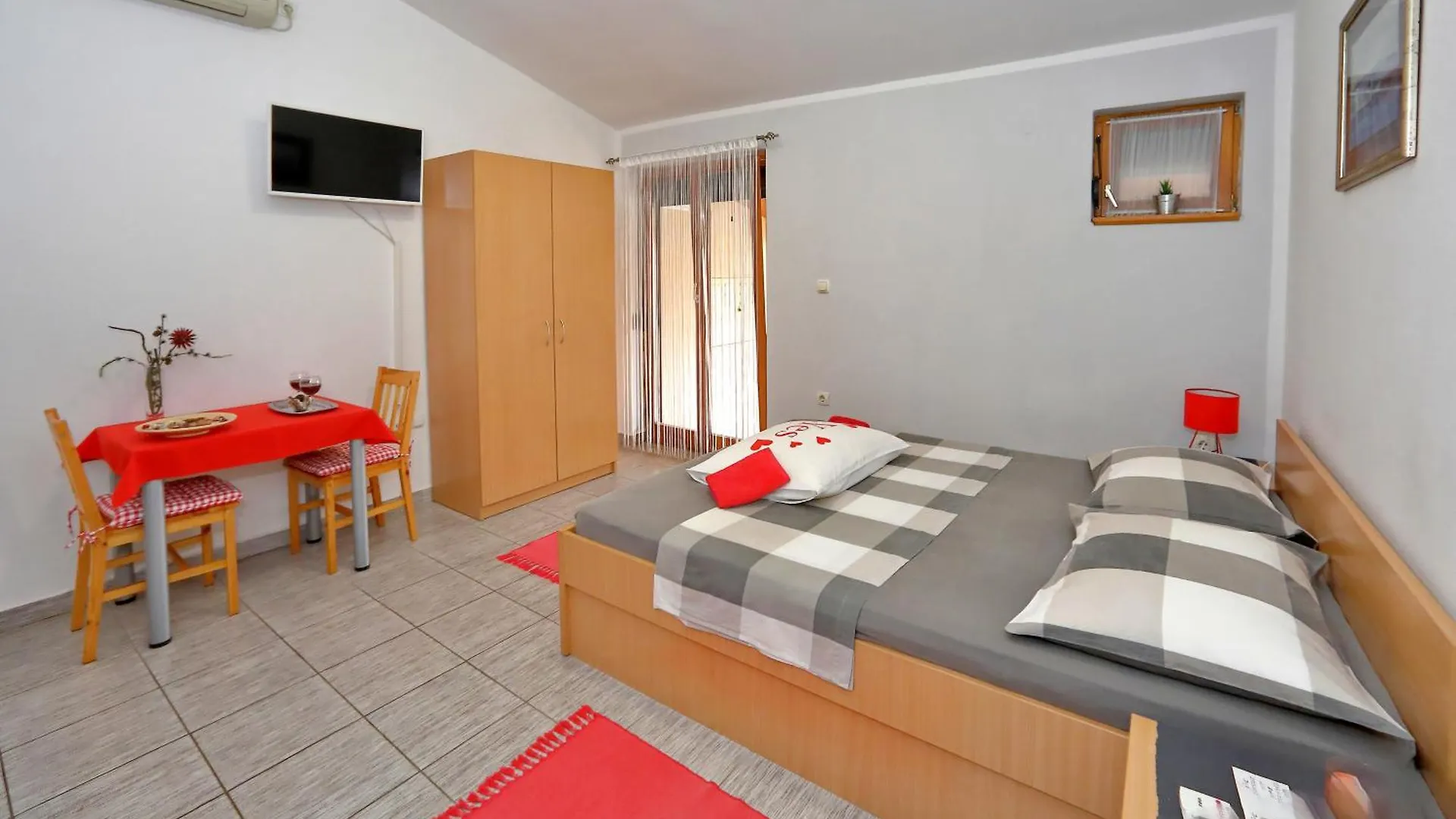 Apartmani Zara & Duje Bibinje Apartment